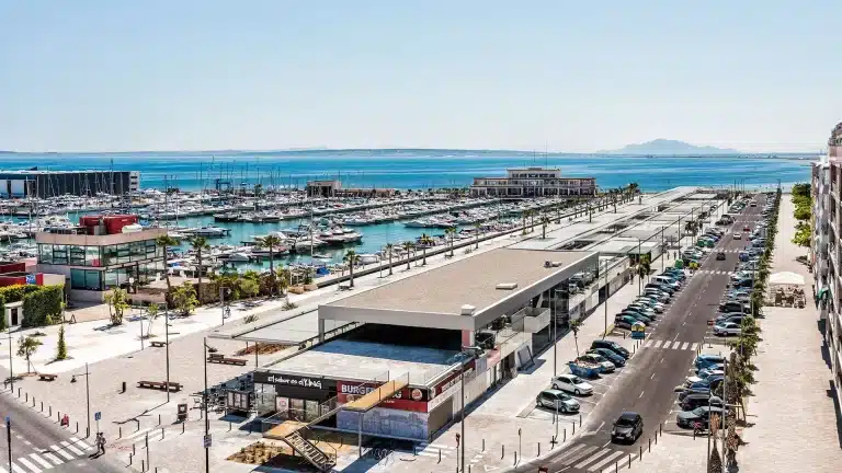 Urbanismo con uso terciario