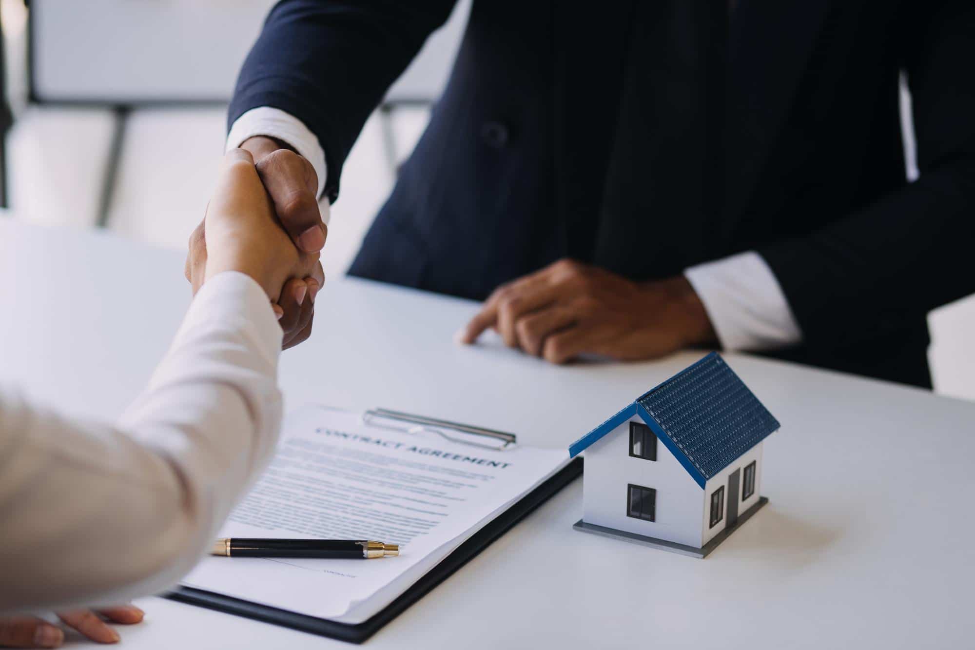 Escriturar una vivienda sin cédula de habitibilidad